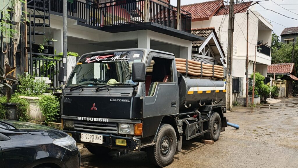 Armada sedot WC Bekasi 24 jam siap melayani rumah dan bisnis